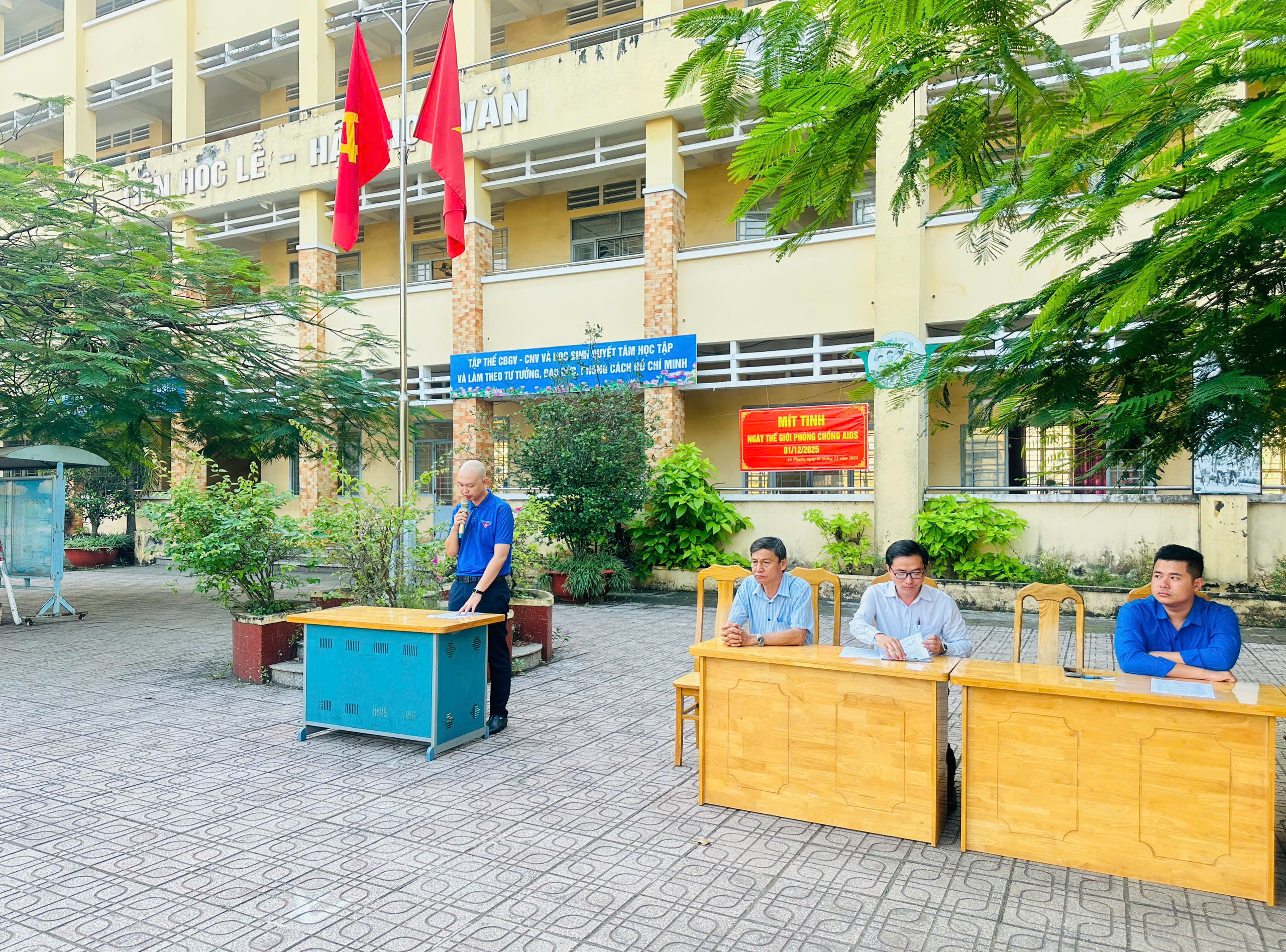 z7279609146471 1e2c64e1b0493c1abe17c2d7ec956e33