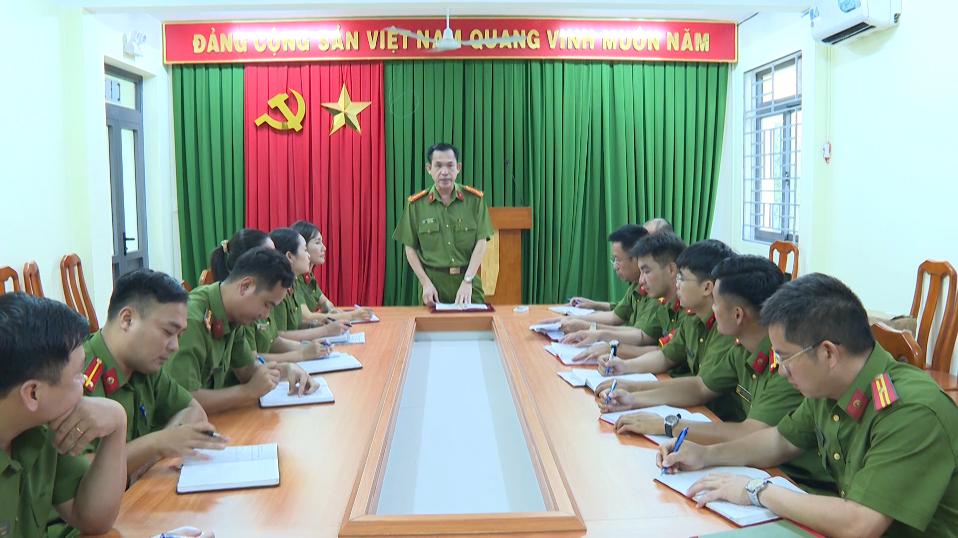 Công an xã An Phước triển khai nhiệm vụ đảm bảo an toàn ngày bầu cử