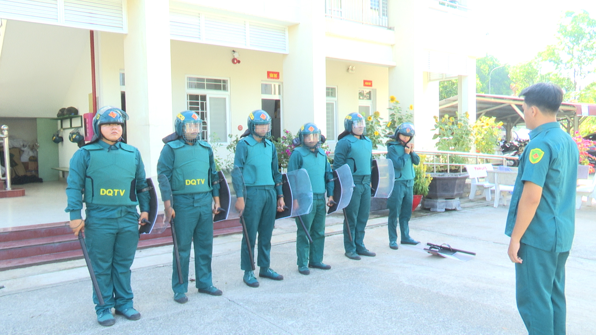 Sequence 01 00 00 15 13 Still003