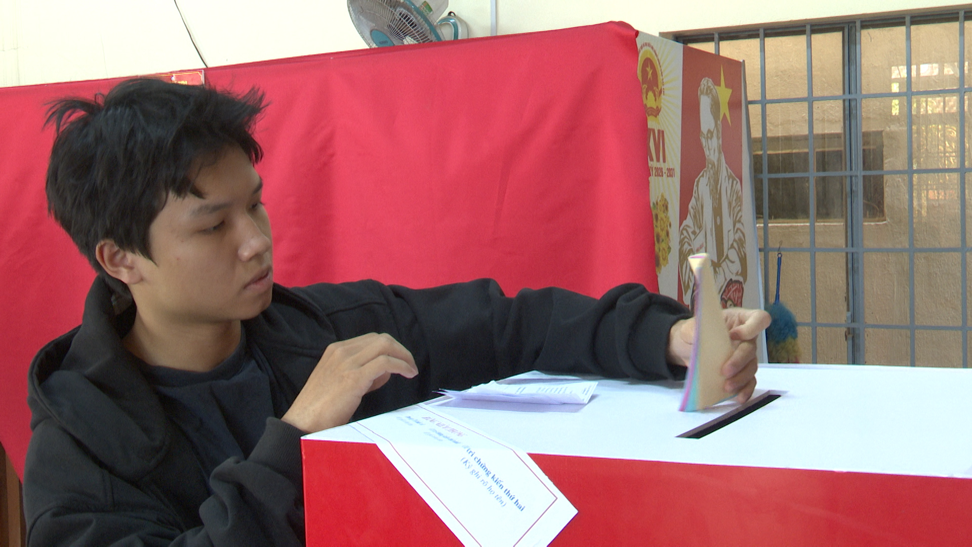 968 5538 MXF 18 47 41 07 Still001