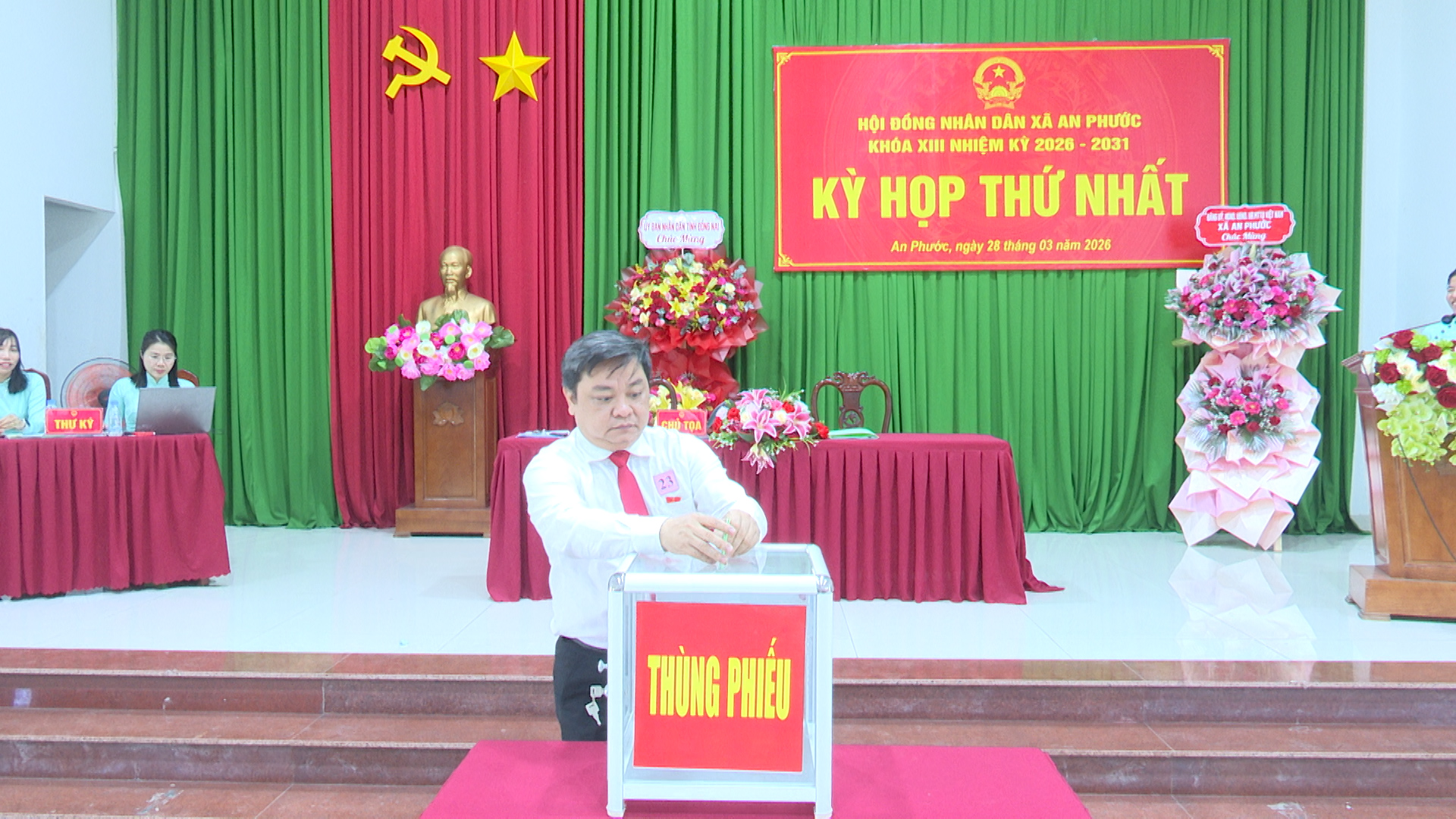 968 5655 MXF 19 05 04 19 Still001