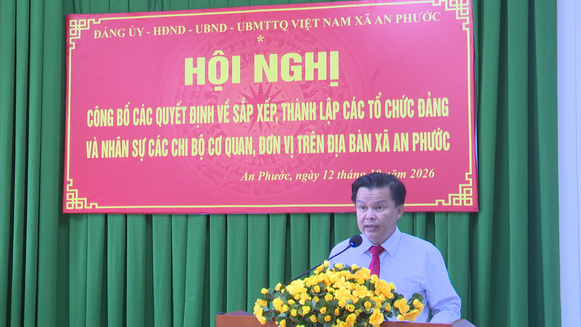 Đ/c Đặng Minh Tân - UVTV, Trưởng ban xây dựng Đảng công bố các quyết định